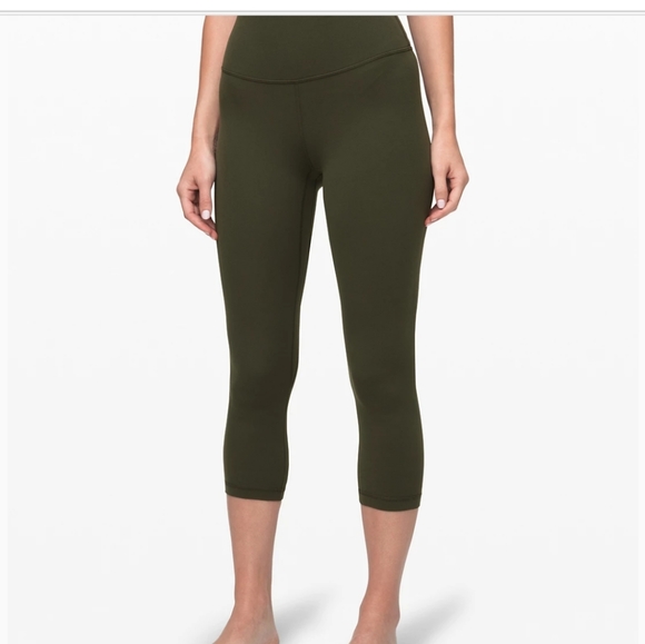 NWT Lululemon Align HR crop 21 - Picture 1 of 2